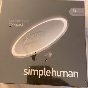 Simplehuman sensor mirror compact